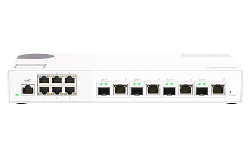 QNAP QSW-M2106-4C - Switch - Managed - 6 x 2.5GBase-T + 4 x combo 10 Gigabit SFP+/RJ-45 - desktop — view 1