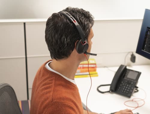 Poly Blackwire 5220 - Headset - on-ear - wired - USB-C, 3.5 mm jack - black - Certified for Skype for Business, Cisco Jabber Certified, Avaya Certified, Certified for Microsoft Teams, Zoom Certified, UC certified, Works With Chromebook Certified — view 10
