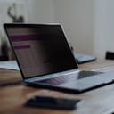 StarTech.com 16-inch MacBook Pro 21/23 Laptop Privacy Screen, Removable and Reversible Anti-Glare Privacy Filter, Magnetic Laptop Screen Protector with +/- 30 Deg. Viewing Angle - 51% Blue Light Reduction (162MM-PRIVACY-SCREEN) - Notebook privacy filter - removable - magnetic - 16"