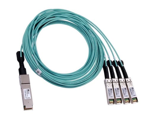 Lenovo Breakout - Network cable - QSFP28 to SFP28 - 3 m - fibre optic - active - for ThinkSystem Broadcom P125e NetXtreme-E, NE2580O RackSwitch, ThinkSystem SD630 V2, SR250