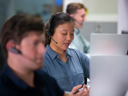 Poly Voyager 4245-M Office - Voyager 4200 series - headset - convertible - Bluetooth - wireless - USB-A via Bluetooth adapter - black - Certified for Microsoft Teams