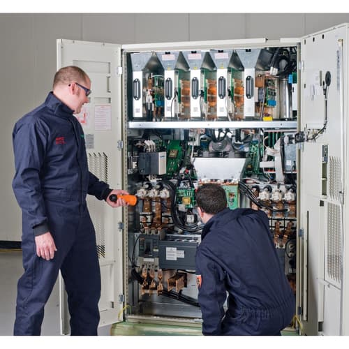 APC Advantage Ultra Service Plan - Extended service agreement - parts and labour (for UPS 10-15 kVA) - 1 year - on-site - business hours - response time: NBD - for P/N: GVSUPS10KB2H, GVSUPS10KB4F, GVSUPS10KB4H, GVSUPS15KB2H, GVSUPS15KB4F, GVSUPS15KB4H — view 1
