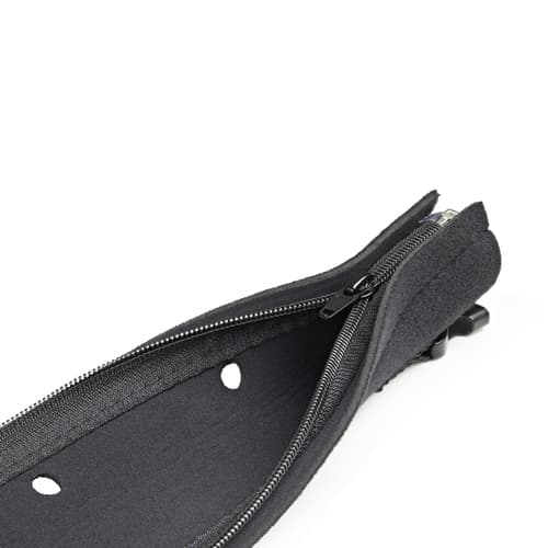 StarTech.com 40" (1m) Neoprene Cable Management Sleeve with Zipper & Buckle, 1.2" (3cm) Diameter, Computer/PC Power/Network/AV Cord Cover/Manager, Flexible Cable Organizer Wrap, Black - Cable Manager Sleeve (WKSTNCMZP) - Cable management sleeve - black - 1 m — view 5