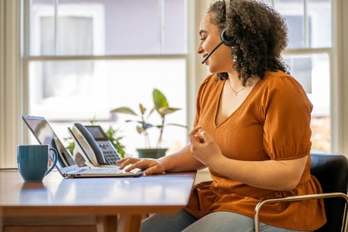 Poly Voyager 4320-M - Voyager 4300 UC series - headset - on-ear - Bluetooth - wireless, wired - USB-C - black - Certified for Microsoft Teams, Zoom Certified — view 4