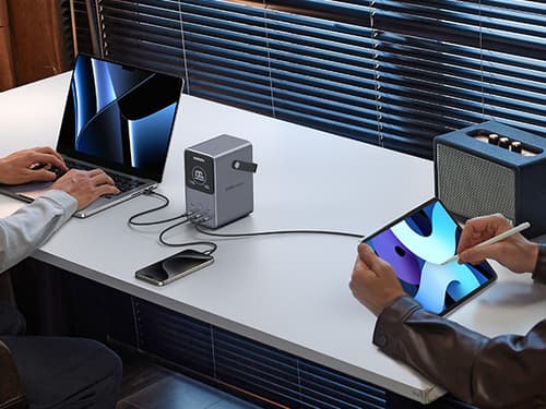 UGREEN 48000MAH POWER BANK 300W — view 4