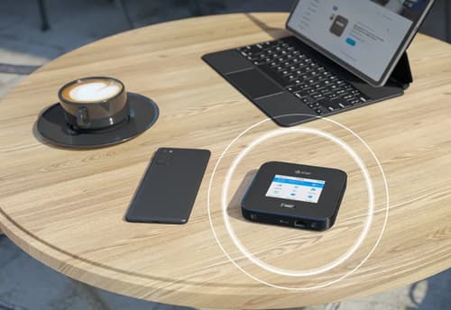Nighthawk M7 Pro 5G WiFi 7 Mobile Router — view 3