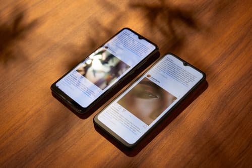 TCL MOBILE HANDSET — view 28