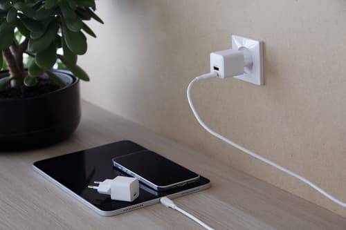 B2C USB-C 20W Wall Charger Pro — view 7