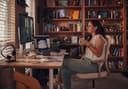 HP E32K G5 - E-Series - LED monitor - 31.5" - 3840 x 2160 4K UHD (2160p) @ 60 Hz - IPS - 350 cd/m� - 1000:1 - 5 ms - HDMI, DisplayPort, USB-C - speakers - black head, black and silver (stand) thumbnail 12