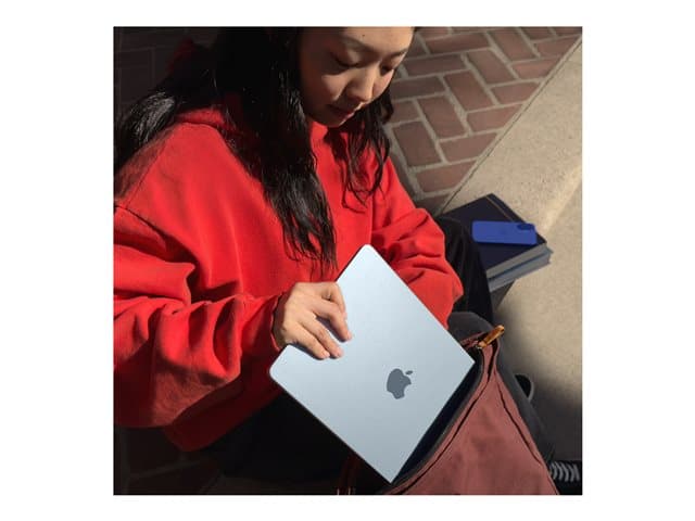 MacBook Air 13 M4 — view 3